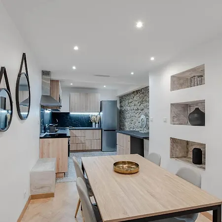 Apartment Gorgeous 2 Bedrooms Apt Great Kitchen, Center Nizza